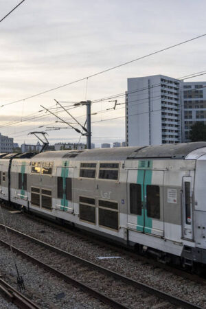 Nanterre : un jeune homme de 19 ans percuté par un train suite à une intervention d’agents de la RATP