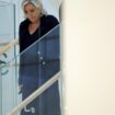 À son procès, Marine Le Pen joue l’innocente persécutée