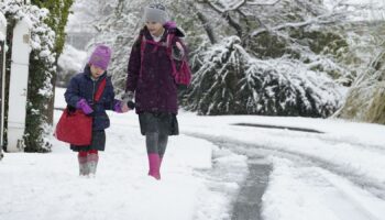 Snow and ice warning issued for parts of UK