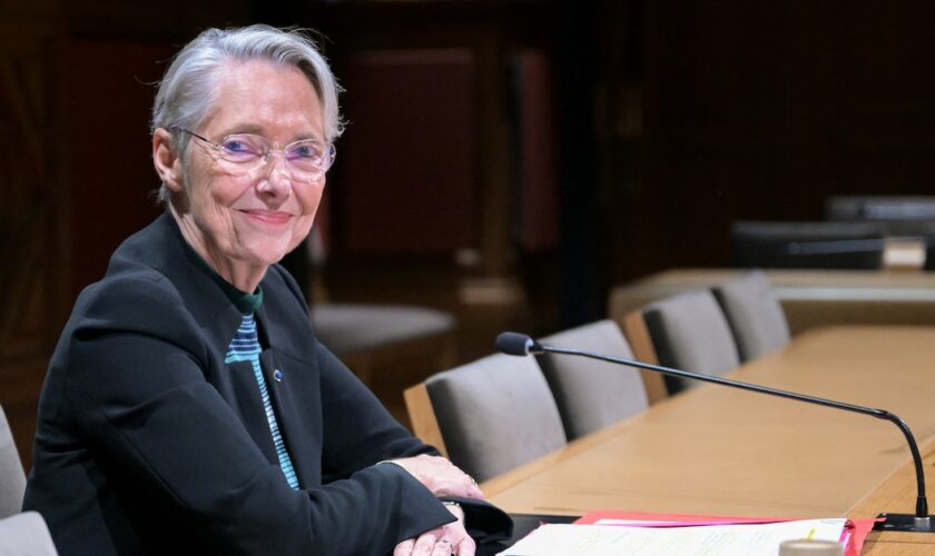 Elisabeth Borne était auditionnée au Sénat dans le cadre d'une mission d'information sur la dérive des comptes publics, vendredi 15 novembre 2024.