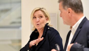 Procès du RN : Marine Le Pen estime qu’on réclame sa « mort politique »