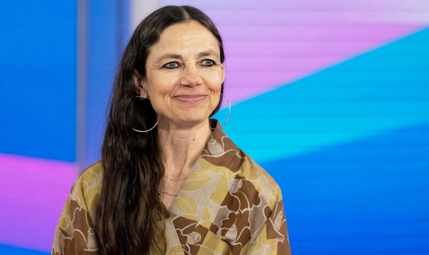 'Family Ties' star Justine Bateman says Trump's election lifted 'suffocating cloud' on free speech