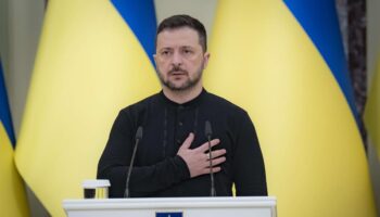 Guerre en Ukraine : Zelensky veut la fin du conflit en 2025 par « des moyens diplomatiques »