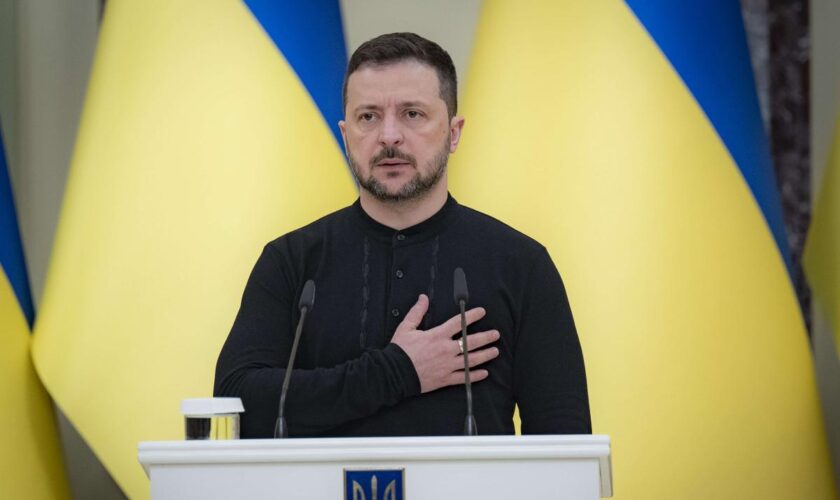 Guerre en Ukraine : Zelensky veut la fin du conflit en 2025 par « des moyens diplomatiques »