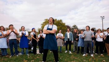 'The Bear' has a mirror image: Chicago crowns lookalike winner for show's star Jeremy Allen White