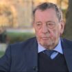 Lord Blunkett suffers 'terrifying' fall in gap between Tube and platform