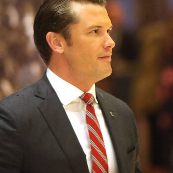 Administration Trump : qui est Pete Hegseth, animateur télé de Fox News nommé à la Défense et accusé d’agression sexuelle ?