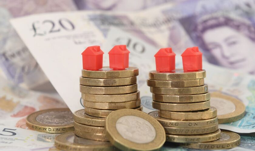 Average house price falls by thousands in November