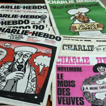 « Charlie Hebdo » lance un concours de caricatures pour dénoncer « l’emprise de toutes les religions »