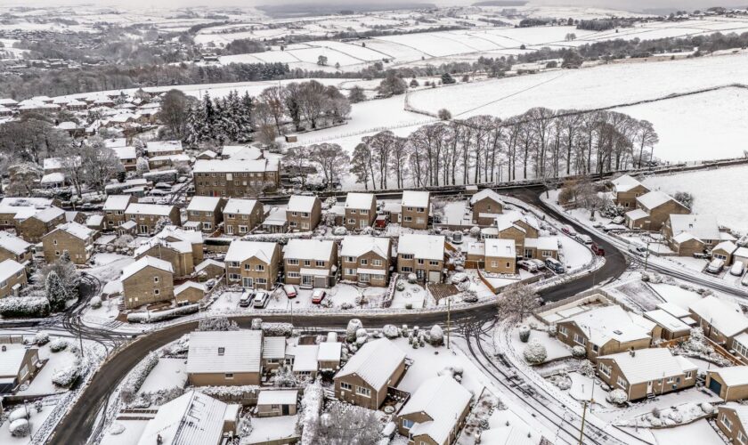 New ice warning comes into force in major cities - as forecasters warn of more travel disruption