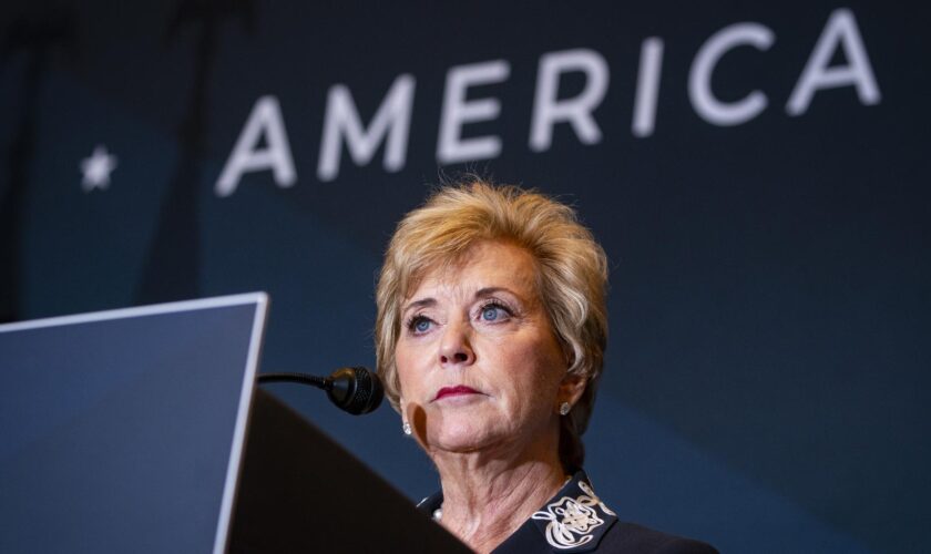 Donald Trump choisit Linda McMahon, ancienne du catch, comme ministre de l’Éducation