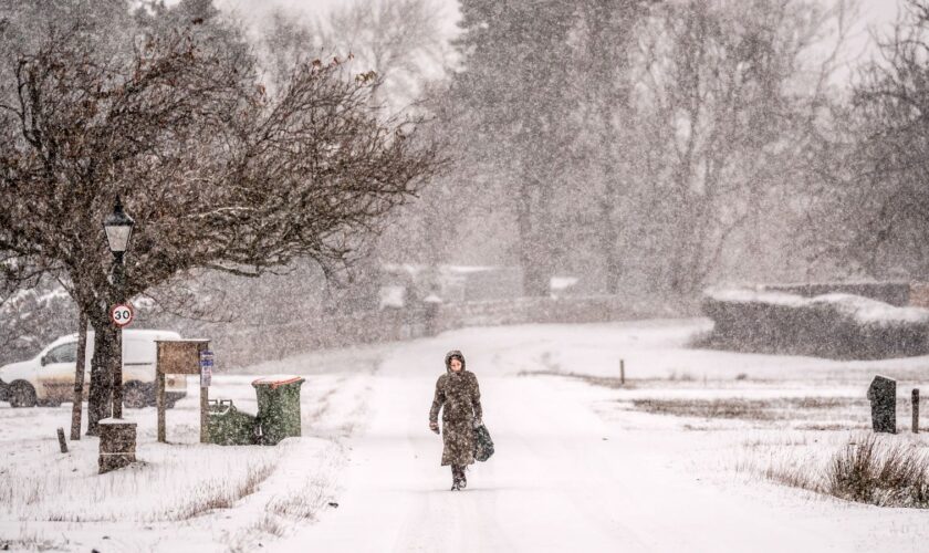 More snow to fall as Met Office issues new warnings