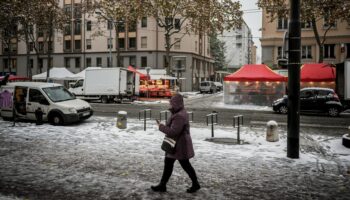 Neige, verglas, vent : face à la vigilance orange, les autorités invitent à la prudence sur les routes