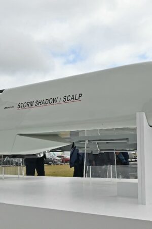 Un missile de croisière franco-britannique Storm Shadow / Scalp au salon de Farnborough près de Londres le 22 juillet 2024