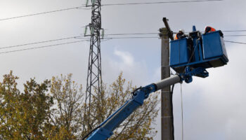 Neige, verglas et vent après la tempête Caetano : 200 000 foyers privés d’électricité et 51 départements en vigilance jaune