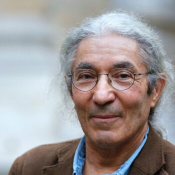 L'écrivain algérien Boualem Sansal vient de recevoir le Grand Prix du Roman de l'Académie française à Paris le 29 octobre 2015