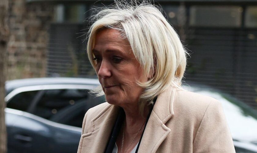 Marine Le Pen rattrapée par ses vieux démons