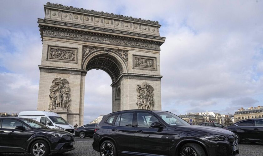 SUV en ville : la mairie de Paris demande au gouvernement d’interdire leur circulation