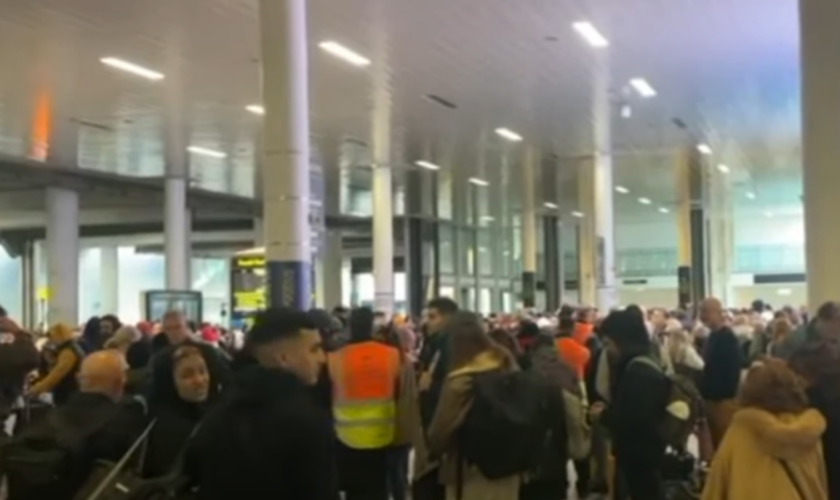 Police release two people who were detained at Gatwick Airport during security incident