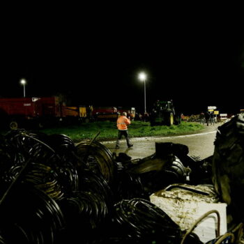 Colère des agriculteurs : le port de Bordeaux bloqué, la ministre attendue dans le Pas-de-Calais