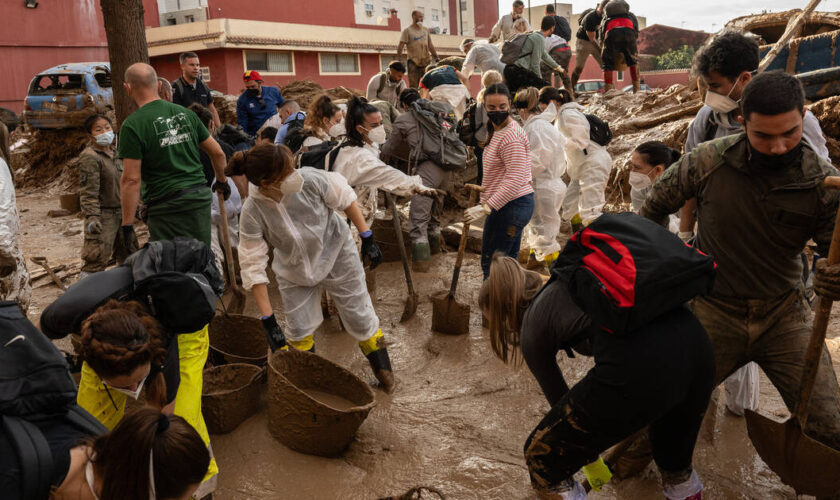 Valence : un ouvrier meurt lors de l’effondrement d’un toit d’une école touchée par les inondations