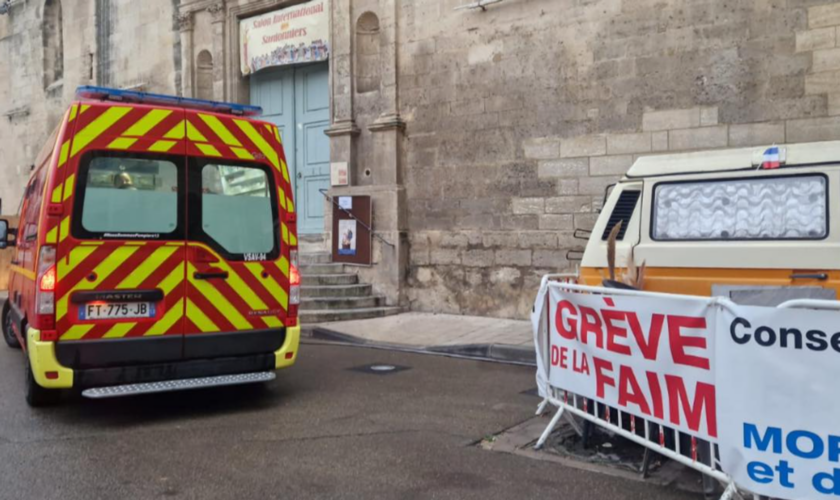 Patrick Laugier, éleveur atteint de la maladie de Charcot qui menait une grève de la faim, a été hospitalisé