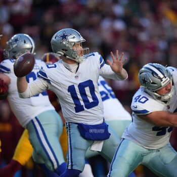 Cowboys score 24 points in 4th quarter for narrow victory over Commanders in bizarre game