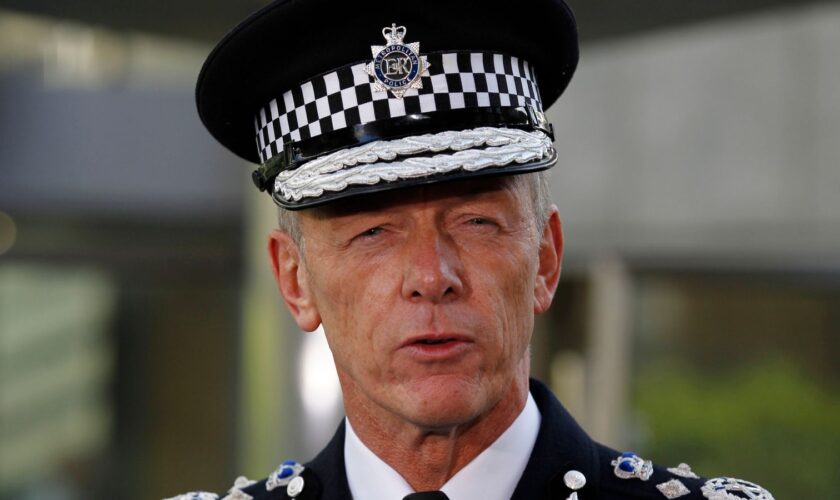 Ex-Met Police chief urges ministers to 'look closely' at report calling for end of non-crime hate incidents