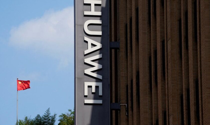 Huawei lance son premier smartphone 100 % chinois