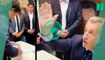 Nicolas Sarkozy n’a pas apprécié d’être interpellé par un professeur en pleine séance de dédicace