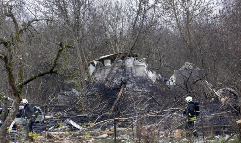 Après le crash mortel d’un avion-cargo en Lituanie, la piste criminelle et l’intervention extérieure envisagées