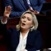 Marine Le Pen dénonce l’argument « gros rouge qui tache » de Bruno Retailleau face à la censure