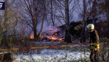 DHL-Flugzeug verunglückt: Behörden gehen weiter von einem Unfall aus