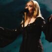 Adele sort un album collector de sa résidence à Las Vegas qui coûte 340 euros et indigne ses fans