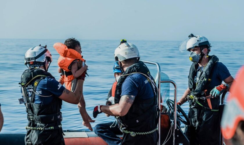 En Méditerranée, près de 50 migrants, majoritairement mineurs, ont été secourus par l’Ocean Viking