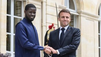 Sénégal : Emmanuel Macron reconnaît « un massacre » par les forces coloniales à Thiaroye, en 1944