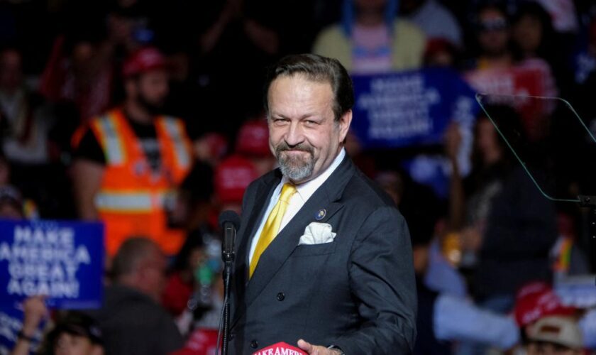 Le retour de Gorka, un ultraradical d’origine hongroise, dans l’administration Trump