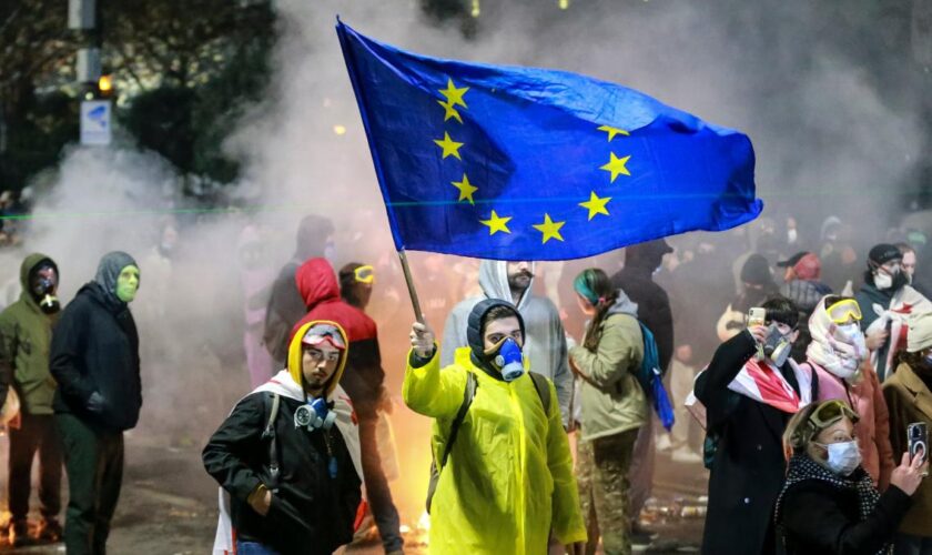 Protest in Georgien gerät zur Straßenschlacht