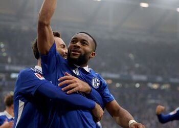 2. Fußball-Bundesliga: Schalke 04 schlägt Jahn Regensburg, Hannover 96 verliert in Elversberg