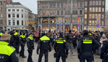 À Amsterdam, des manifestants propalestiniens arrêtés lors d'un rassemblement interdit