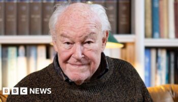 Actor Timothy West dies aged 90