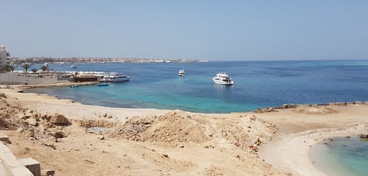 Ägypten: Touristenboot mit 45 Menschen an Bord sinkt im Roten Meer