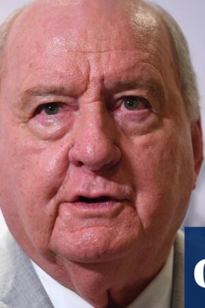 Alan Jones arrested amid NSW police investigation into alleged indecent assaults