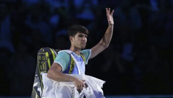 Alcaraz cancela su entrenamiento y podría no jugar más en las ATP Finals: "Le cuesta respirar"