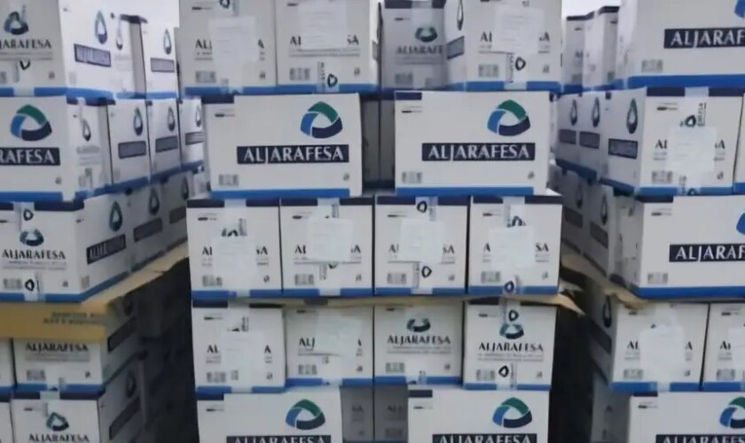 Aljarafesa envía agua embotellada a los afectados por la DANA en Valencia