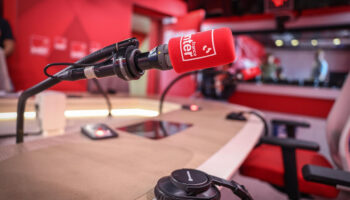 Audiences radio : France Inter au plus haut, bataille entre Franceinfo et RTL, Nostalgie et Europe 1 s’envolent