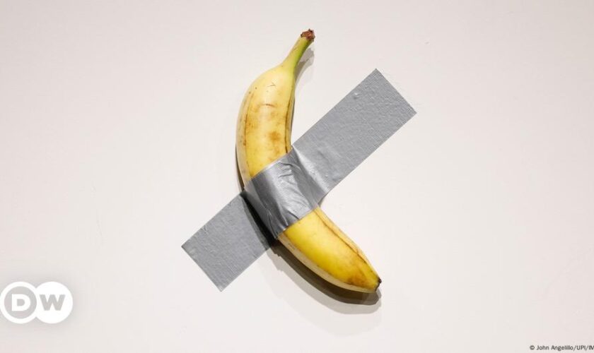 Banana taped to wall sells for $6.2M in New York art auction