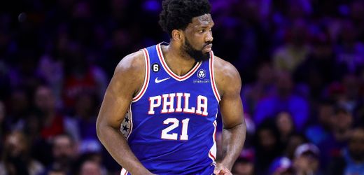 Basketball: NBA-Star Joel Embiid konfrontiert und schubst offenbar Reporter