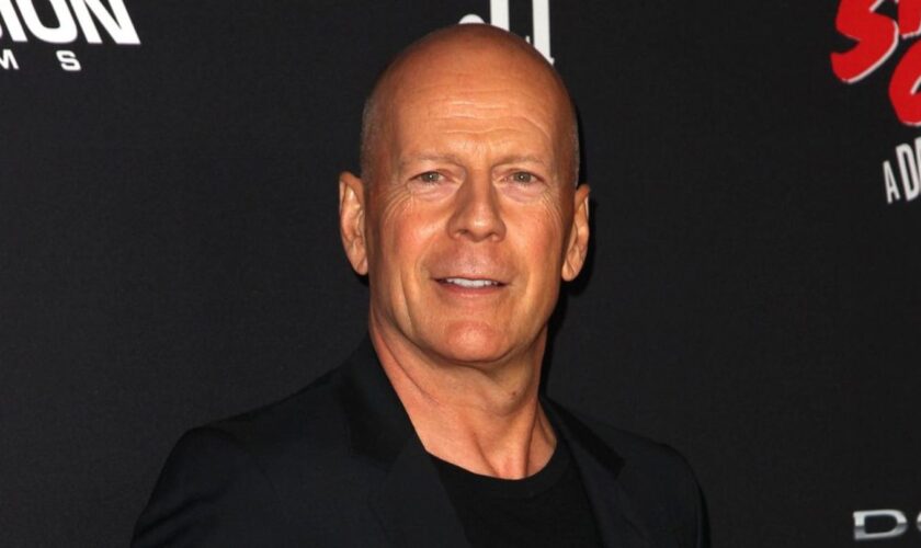 Bruce Willis beendete seine erfolgreiche Schauspielkarriere 2022.