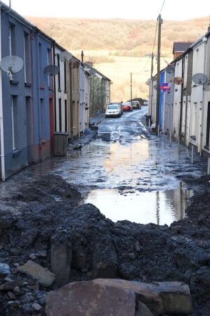 Collapsed coal tip led to 'frightening' landslip